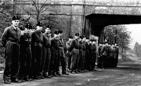 2555_Schb 1950er Jahre Feuerwehr Sammlung Paul Zöllner (2).jpg